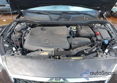 2017 Infiniti Qx30 Premium z USA, uszkodzony, nr VIN SJKCH5CR8HA018097